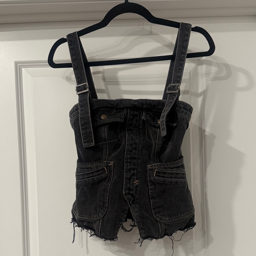 Ksubi Cargo Top in Black